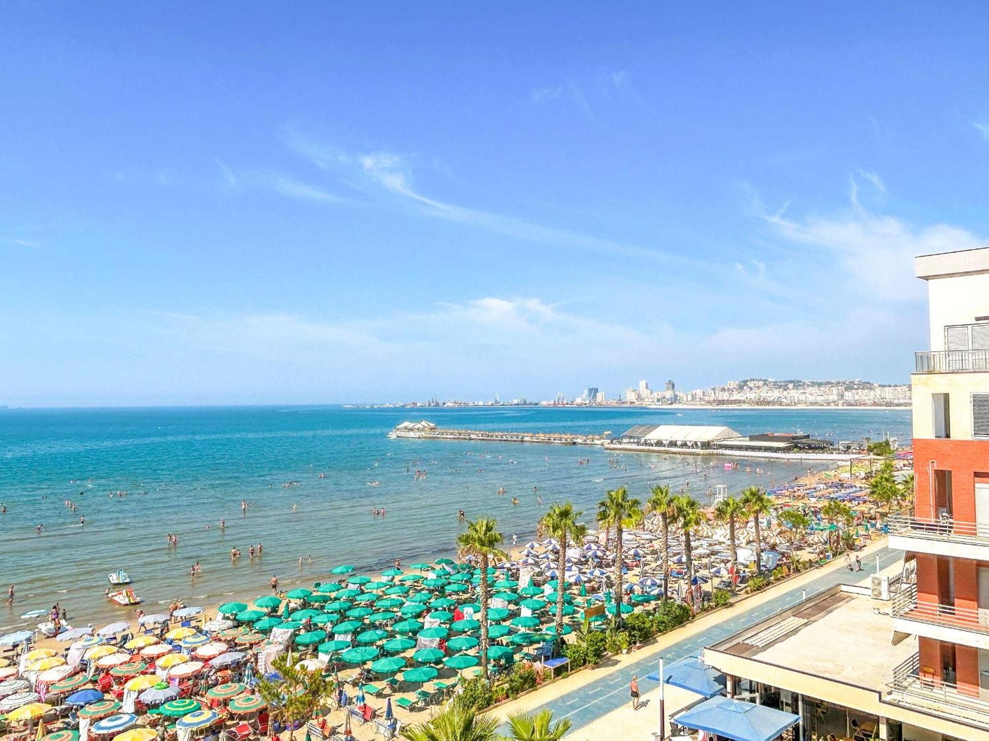 Magic 777 Apartment Durres Bagian luar foto